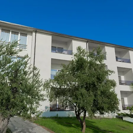 Domi Valley Lodge Dhermi