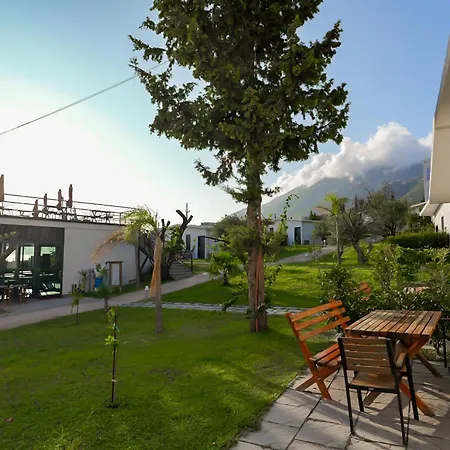 Domi Valley Lodge