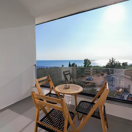 Domi Valley Lodge Dhërmi