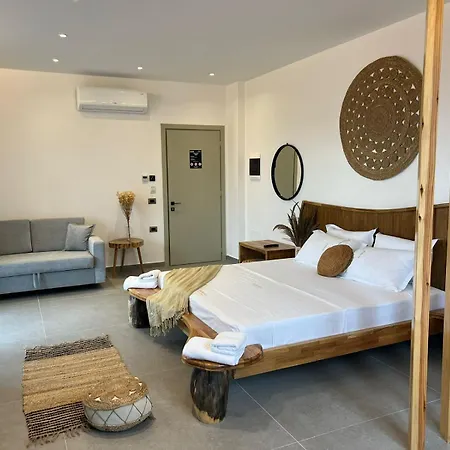 Domi Valley Lodge *