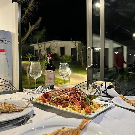 Lodge Domi Valley Dhërmi