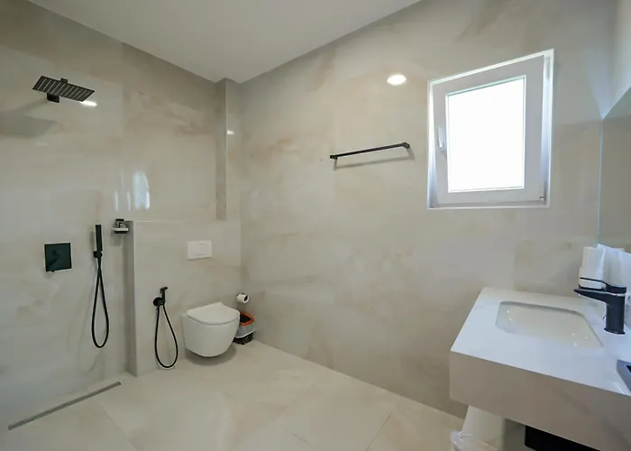 Domi Drymades Деревянный коттедж Дхерми