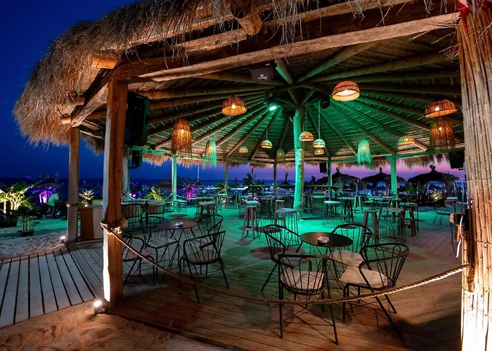 Domi Drymades Деревянный коттедж *