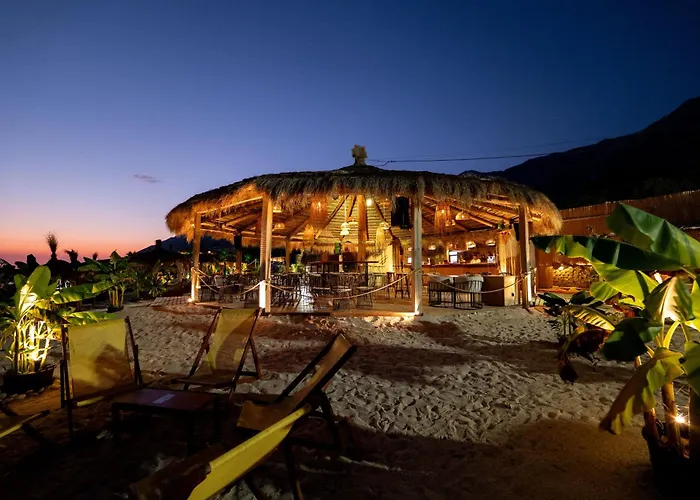 Деревянный коттедж Domi Drymades *