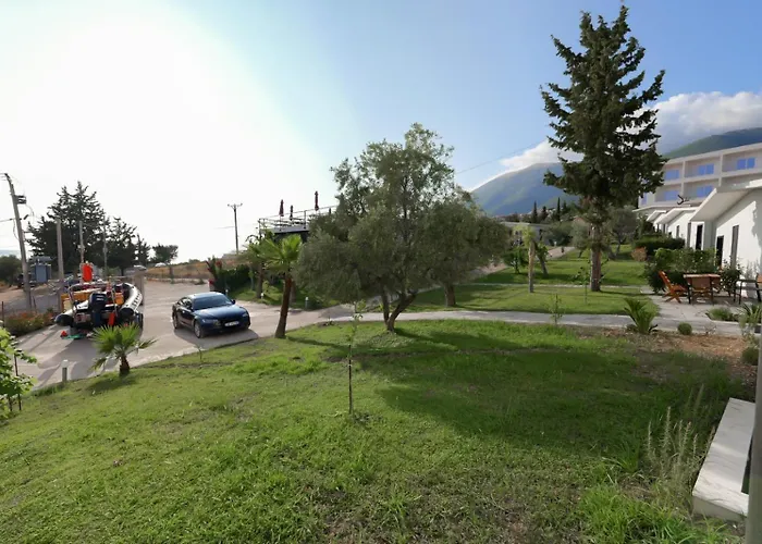 Деревянный коттедж Domi Drymades