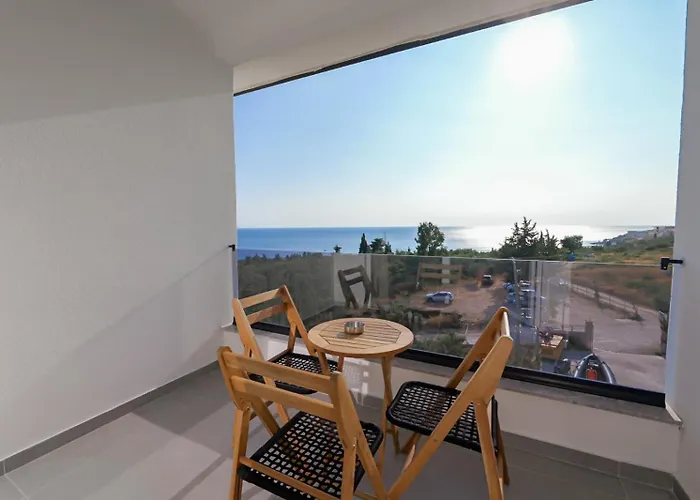 Domi Drymades Деревянный коттедж Дхерми